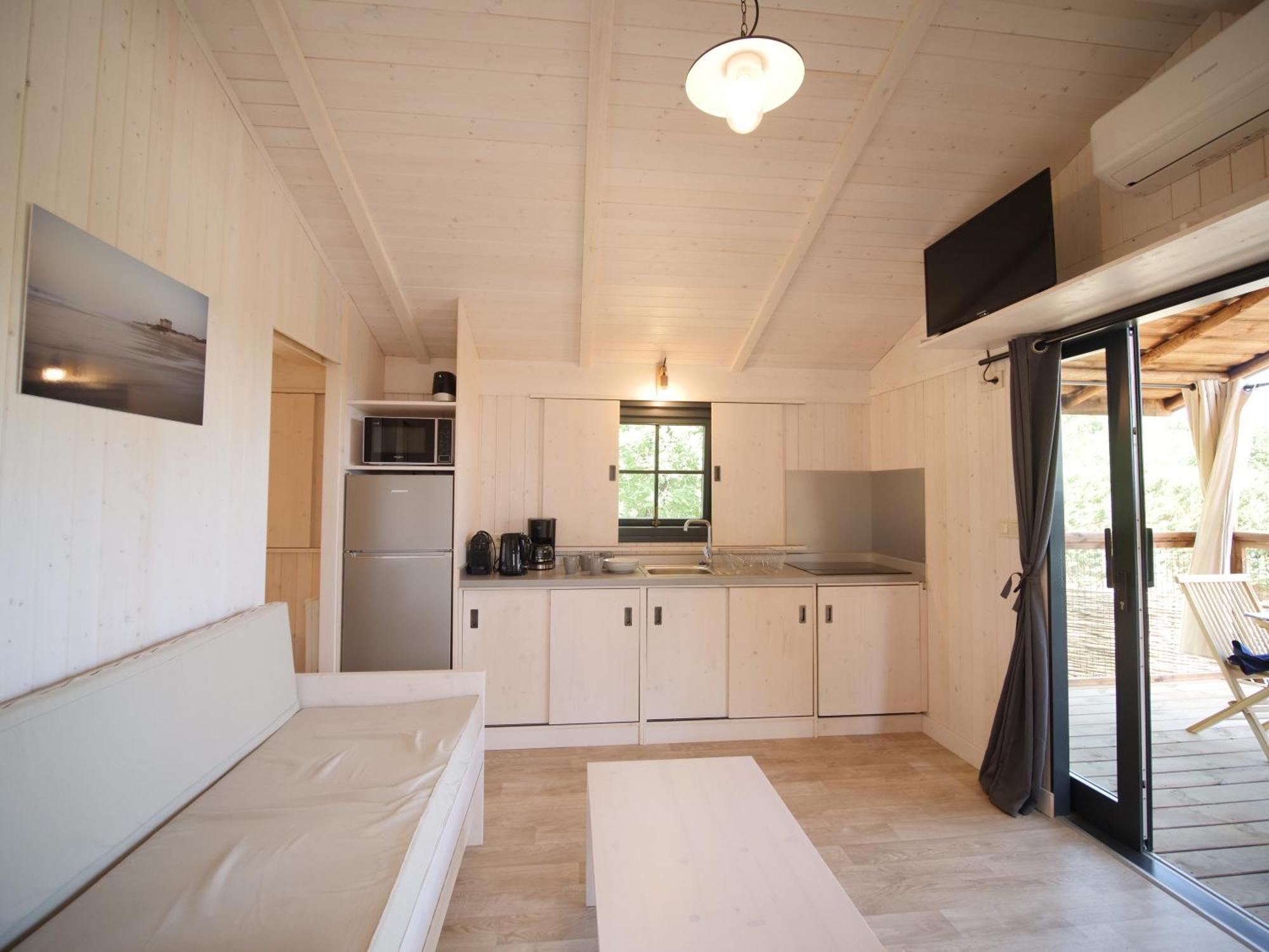 Camping De La Cote Des Legendes บรินโญก็อง-ปลาจ ภายนอก รูปภาพ