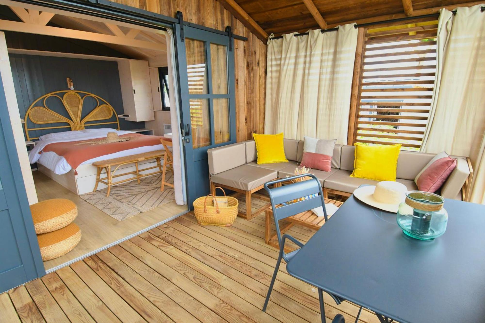 Camping De La Cote Des Legendes บรินโญก็อง-ปลาจ ภายนอก รูปภาพ